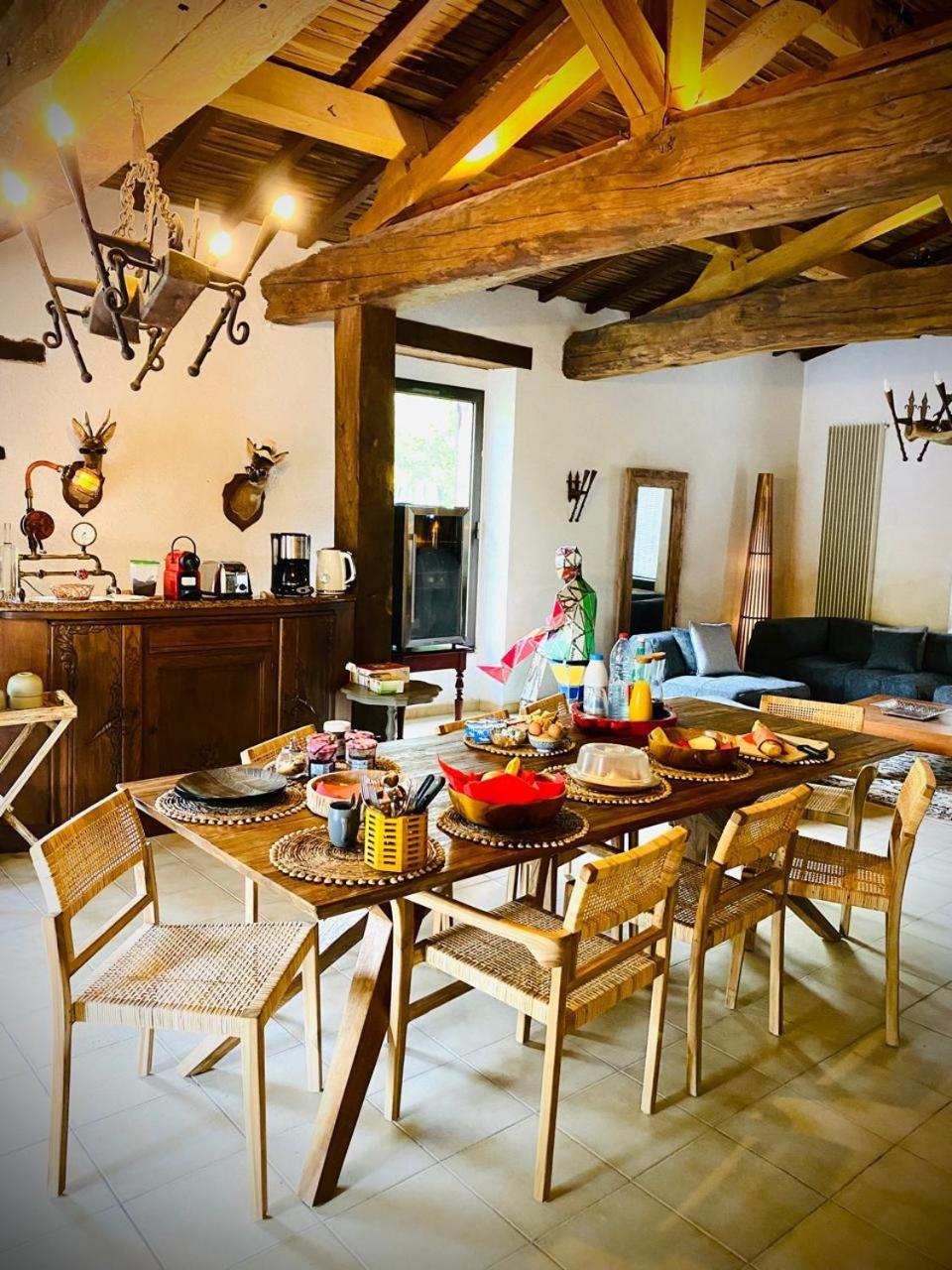 Bed and Breakfast Le Moulin Du Guy, Proche Du Puy Dufou à Chanverrie Extérieur photo