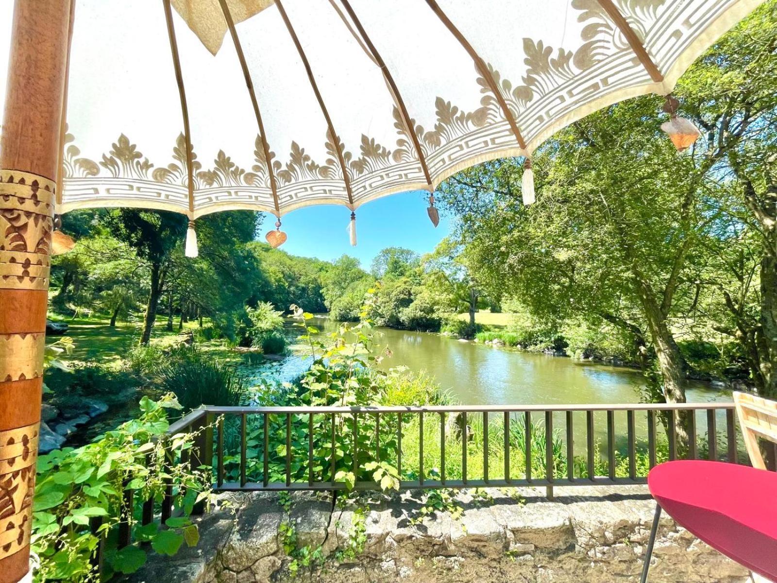 Bed and Breakfast Le Moulin Du Guy, Proche Du Puy Dufou à Chanverrie Extérieur photo