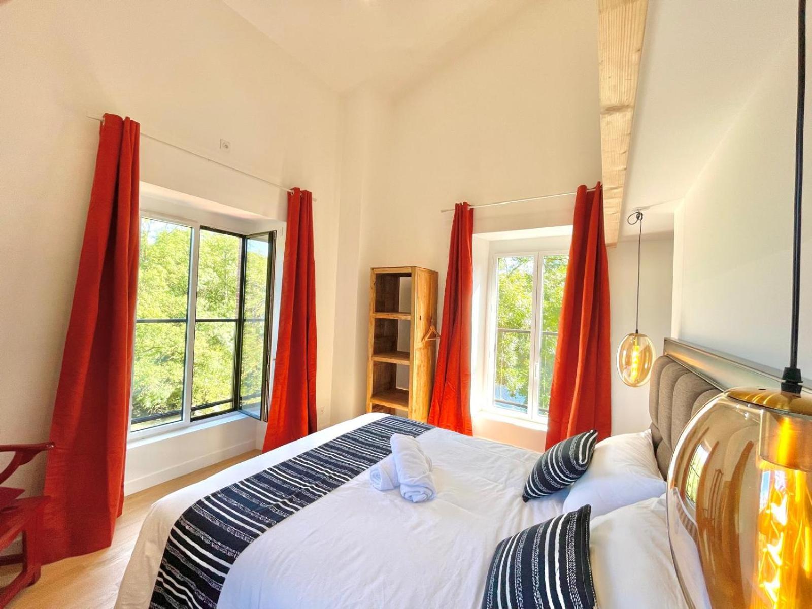 Bed and Breakfast Le Moulin Du Guy, Proche Du Puy Dufou à Chanverrie Extérieur photo