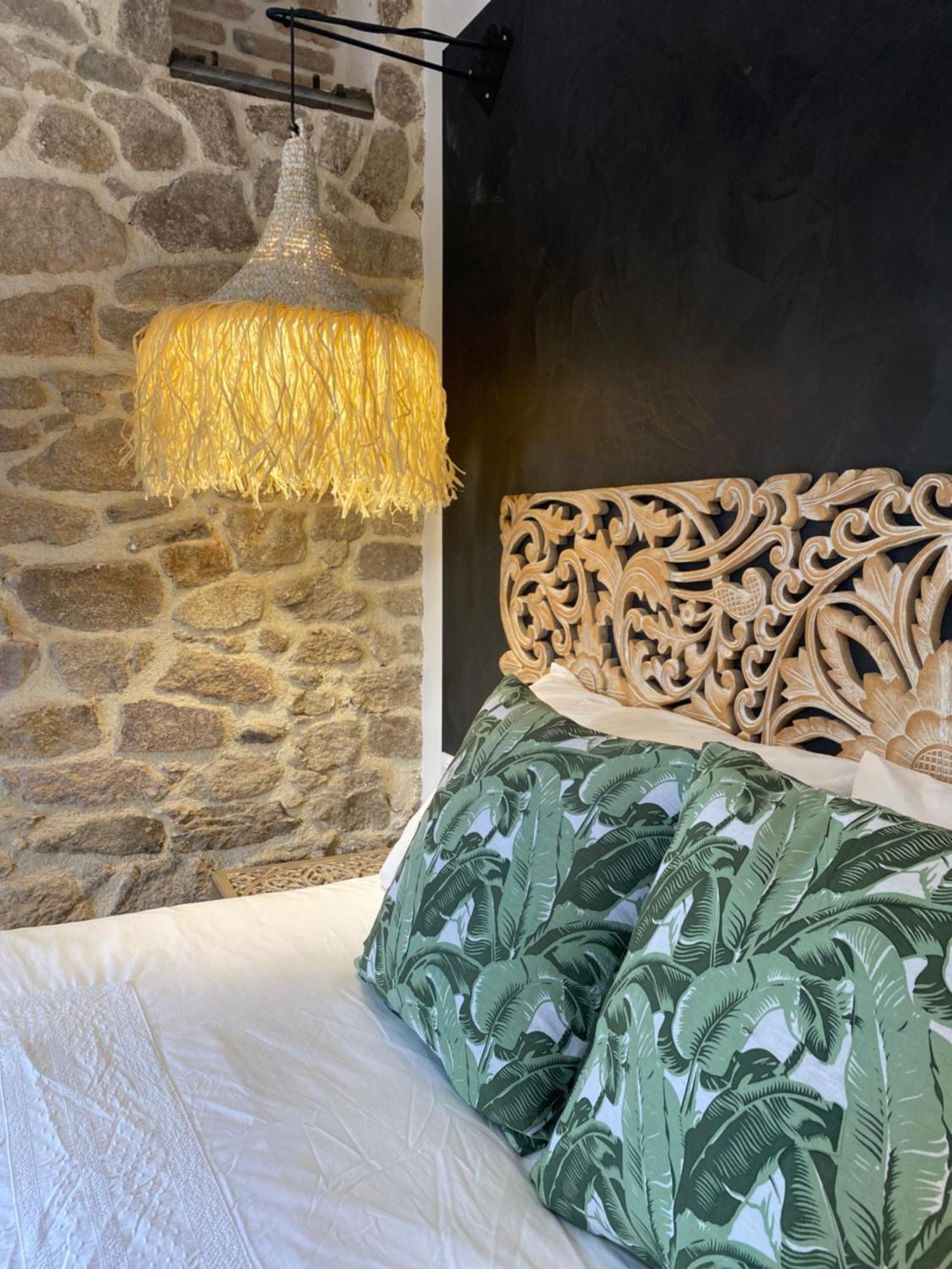 Bed and Breakfast Le Moulin Du Guy, Proche Du Puy Dufou à Chanverrie Extérieur photo