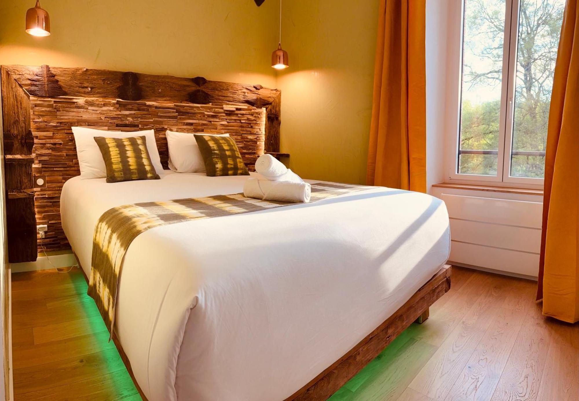 Bed and Breakfast Le Moulin Du Guy, Proche Du Puy Dufou à Chanverrie Extérieur photo